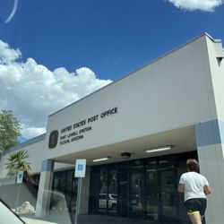 US Post Office - Next behind her!!