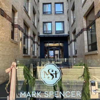The Mark Spencer Hotel - Entrance - Hotels Near Me - Portland, Oregon The Mark Spencer Hotel - Entrance - Hotels Near Me - Portland, Oregon