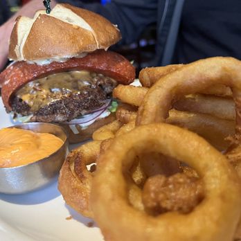 The Fountainhead Pub - Burger - Gay Bars Near Me - Vancouver, British Columbia