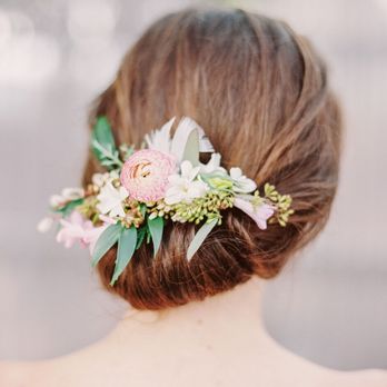 Cerise Floral Studio - Flower hair clip - Florists Near Me - Edmonton, Alberta Cerise Floral Studio - Flower hair clip - Florists Near Me - Edmonton, Alberta