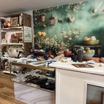 Affordable Finds & Designs - Home Decor Near Me - Oneida, Tennessee Affordable Finds & Designs - Home Decor Near Me - Oneida, Tennessee