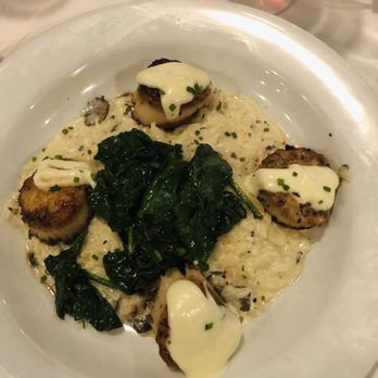 Aspen Grille - Seared New Bedford Sea Scallops and Mushroom Risotto - New American Near Me - Myrtle Beach, South Carolina Aspen Grille - Seared New Bedford Sea Scallops and Mushroom Risotto - New American Near Me - Myrtle Beach, South Carolina