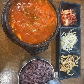 Dubu Tofu House - Kimchi Tofu Soup (medium) - Korean Near Me - Eastvale, California