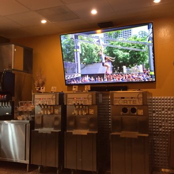 Pizza Bello - Frozen yogurt machines and a huge screen TV - Pizza Near Me - Pleasanton, California Pizza Bello - Frozen yogurt machines and a huge screen TV - Pizza Near Me - Pleasanton, California