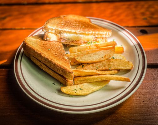 Kelly's Irish Pub by null