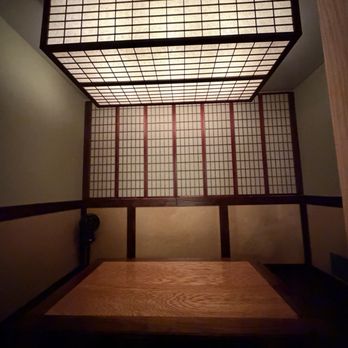 UO Nigiri - Sushi Bars Near Me - Los Angeles, California UO Nigiri - Sushi Bars Near Me - Los Angeles, California