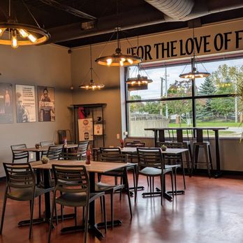 Big Moe’s Kitchen - Canton - Interior - New American Near Me - Canton, Michigan Big Moe’s Kitchen - Canton - Interior - New American Near Me - Canton, Michigan