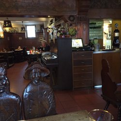 Weinstube  Zum Pulverer
