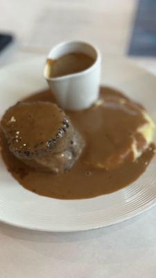 Russell's on Lake Ivanhoe by null