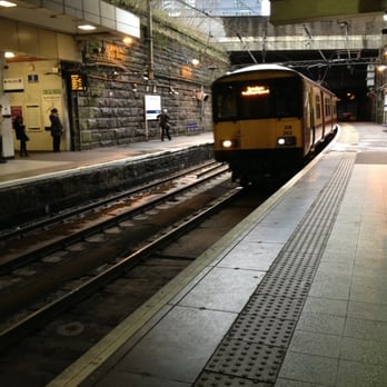 Charing Cross Railway Station - Train Stations Near Me - Glasgow, GLG