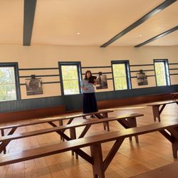 Shaker Village of Pleasant Hill - Music demonstration.