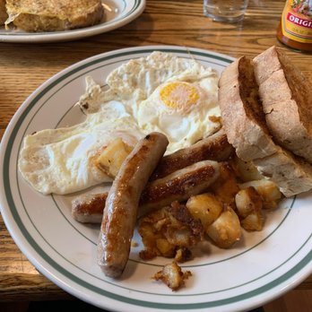 Dot's Restaurant - Mcdot Delux - Diners Near Me - Wilmington, Vermont