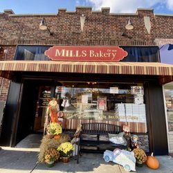 Mills Bakery - Outside