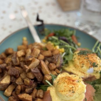 Popping Yolk Cafe - Cafes Near Me - Brea, California