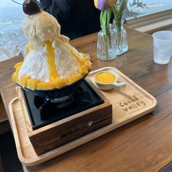 Coche Valley Dessert Cafe - Mango cheesecake bingsu - Desserts Near Me - Seattle, Washington Coche Valley Dessert Cafe - Mango cheesecake bingsu - Desserts Near Me - Seattle, Washington