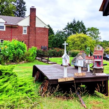 Chadds Ford Barn Shops - Chadds Ford Barn Shops -- detailed birdhouses - Shopping Centers Near Me - Chadds Ford, Pennsylvania Chadds Ford Barn Shops - Chadds Ford Barn Shops -- detailed birdhouses - Shopping Centers Near Me - Chadds Ford, Pennsylvania