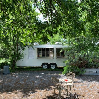 Hopfields - Food Truck - Pubs Near Me - Austin, Texas