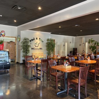 Pho 4 Ever - Second half of the dining area (to the right). - Vietnamese Near Me - Memphis, Tennessee