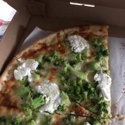 White Broccoli Pizza