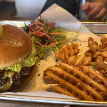 Brody's Restaurant - Burger was pretty good, asked to add lettuce & got 1 piece. Fries were cold. - Barbeque Near Me - Sacramento, California Brody's Restaurant - Burger was pretty good, asked to add lettuce & got 1 piece. Fries were cold. - Barbeque Near Me - Sacramento, California