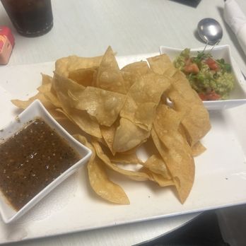 Restaurante Los Primos - Salsa, guacamole & chips - Breakfast & Brunch Near Me - Palm Desert, California Restaurante Los Primos - Salsa, guacamole & chips - Breakfast & Brunch Near Me - Palm Desert, California