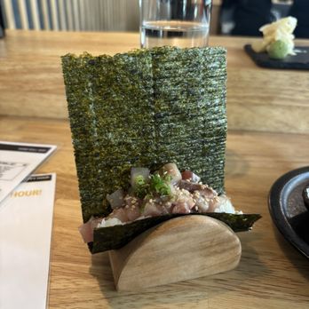Sugo Hand Roll Bar - Hamachi Hand Roll - Sushi Bars Near Me - Seattle, Washington