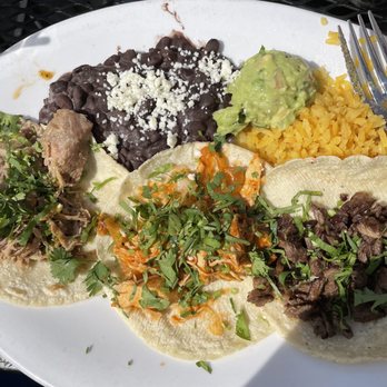 5 Rabanitos - Taco Dinner delicioso - Mexican Near Me - Chicago, Illinois 5 Rabanitos - Taco Dinner delicioso - Mexican Near Me - Chicago, Illinois