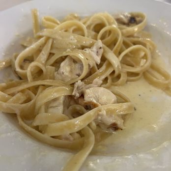 Buon Gusto - Chicken Alfredo - Italian Near Me - Mission Hills, California Buon Gusto - Chicken Alfredo - Italian Near Me - Mission Hills, California
