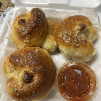 Mamas Pizza & Grill - Mama's Garlic Knots - Pizza Near Me - Jacksonville, Florida Mamas Pizza & Grill - Mama's Garlic Knots - Pizza Near Me - Jacksonville, Florida