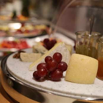 Restaurant La Girafe - Frühstücksbuffet - International Near Me - Heilbronn, BW Restaurant La Girafe - Frühstücksbuffet - International Near Me - Heilbronn, BW