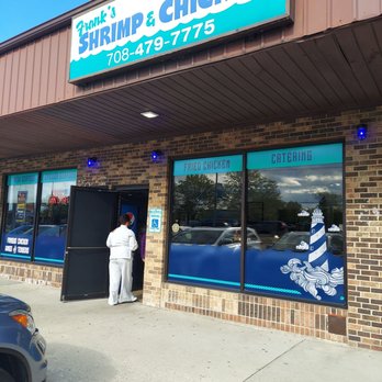 Frank's Shrimp & Chicken - the front of the restaurant - Chicken Wings Near Me - Mokena, Illinois