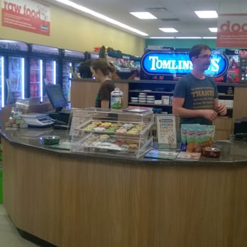 Tomlinson's - Pet Stores Near Me - Austin, Texas