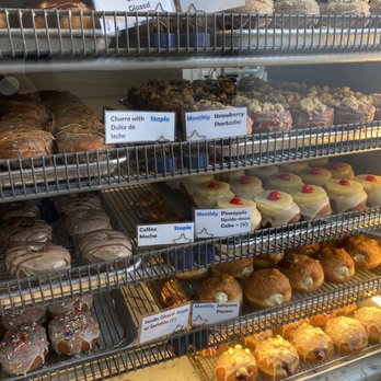 Starlight Doughnut Lab - Bakeries Near Me - Cincinnati, Ohio