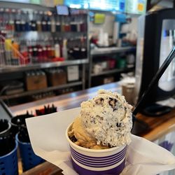 Hokulia Shave Ice - Santa Rosa Beach - Cookie dough and coffee toffee ice cream
