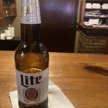T-Roy's Restaurant - Cold beer at the bar. Cheers. - Seafood Near Me - Marion, South Carolina