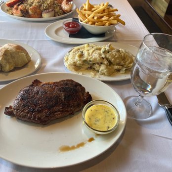 Del Frisco's Double Eagle Steakhouse - Rib eye steak and mashed potatoes - Steakhouses Near Me - Washington, DC, District of Columbia