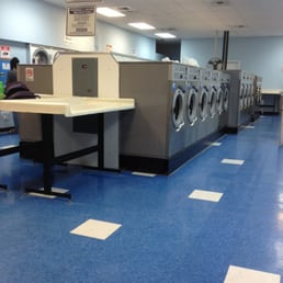 Basic place. Clean. Multiple sizes of washers and dryers. Basic place. Clean. Multiple sizes of washers and dryers.