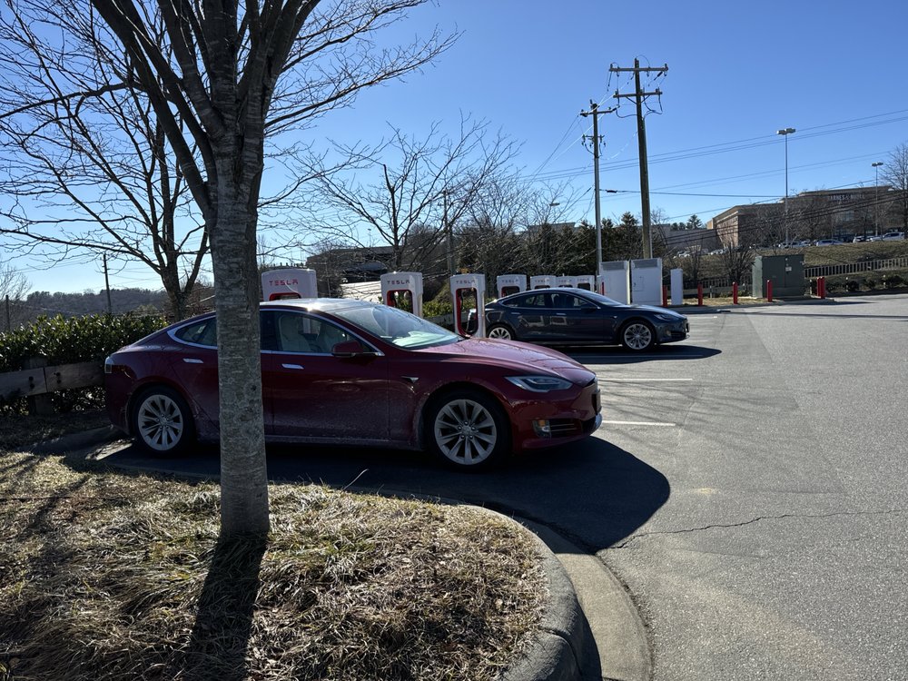 TESLA SUPERCHARGER Updated August 2024 4 S Tunnel Road, Asheville, North Carolina EV