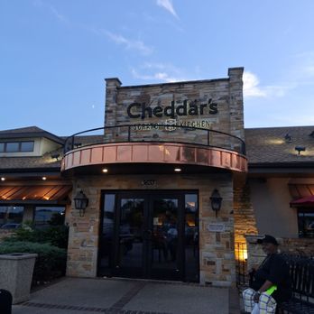 Cheddar's Scratch Kitchen - Cheddar's Restaurant - Comfort Food Near Me - Cincinnati, Ohio