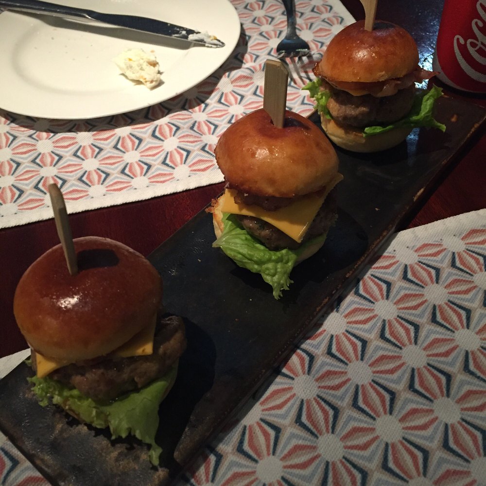 Mini burgers Mini burgers