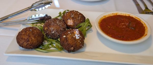 Santioni's Italian Restaurant by null