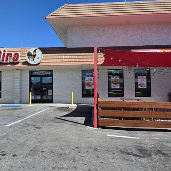 El Gallo Giro - Front entrance - Tacos Near Me - San Fernando, California El Gallo Giro - Front entrance - Tacos Near Me - San Fernando, California