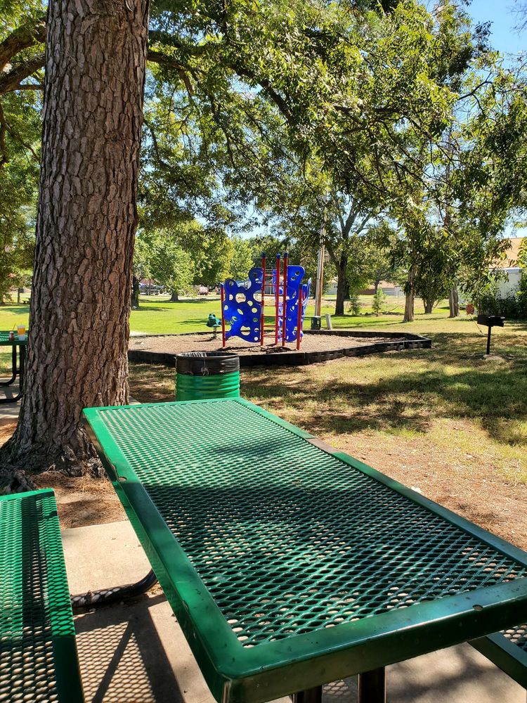 Kiwanis Park Logo