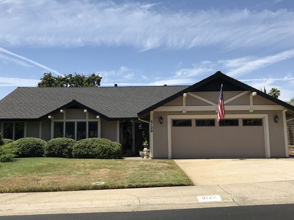 Slide of Cal-Vintage Roofing