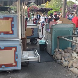 Churro cart! Churro cart!