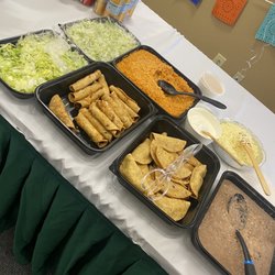 El Super - Salsa not pictured but everything tasted amazing