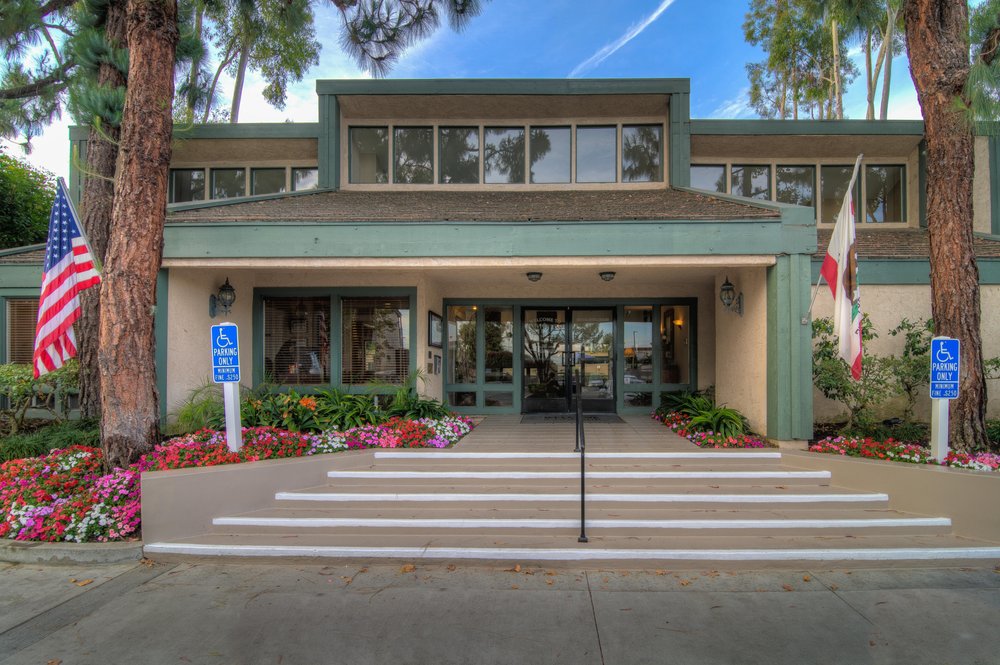 VILLA BUENA APARTMENTS Updated October 2024 49 Photos & 20 Reviews 7000 La Palma Ave