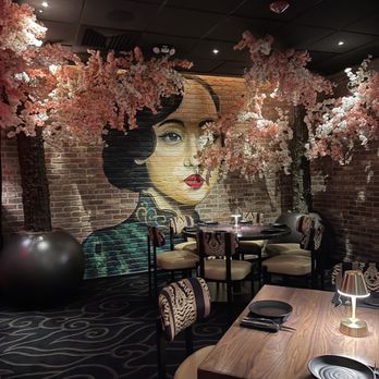9 Dragons - Beautiful dining room - Chinese Near Me - Seabrook, New Hampshire