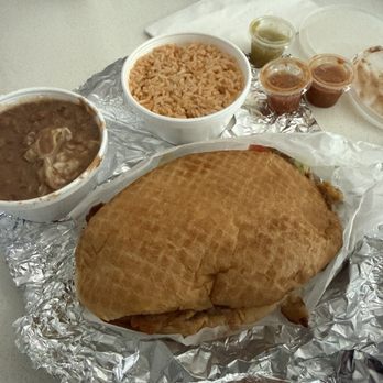 Taqueria Cinco Hermanos - Torta de Milanesa de Pollo - Mexican Near Me - Grayslake, Illinois Taqueria Cinco Hermanos - Torta de Milanesa de Pollo - Mexican Near Me - Grayslake, Illinois