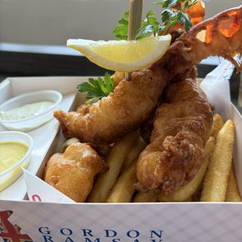 Gordon Ramsay Fish & Chips - Lobster and Shrimp combo - Fish & Chips Near Me - Orlando, Florida
